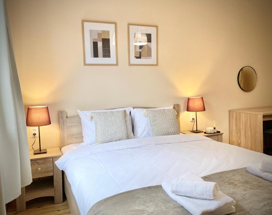 Top Centre Sofia Apartment For 6 Guests Bagian luar foto