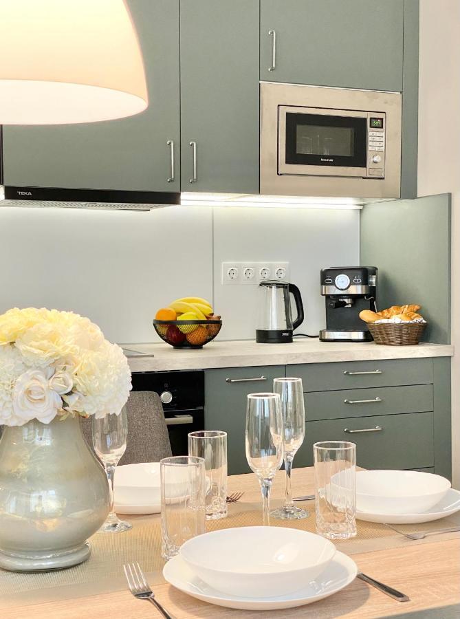 Top Centre Sofia Apartment For 6 Guests Bagian luar foto