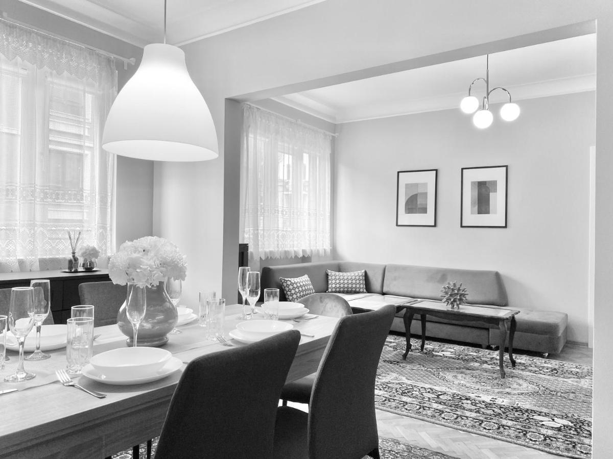 Top Centre Sofia Apartment For 6 Guests Bagian luar foto