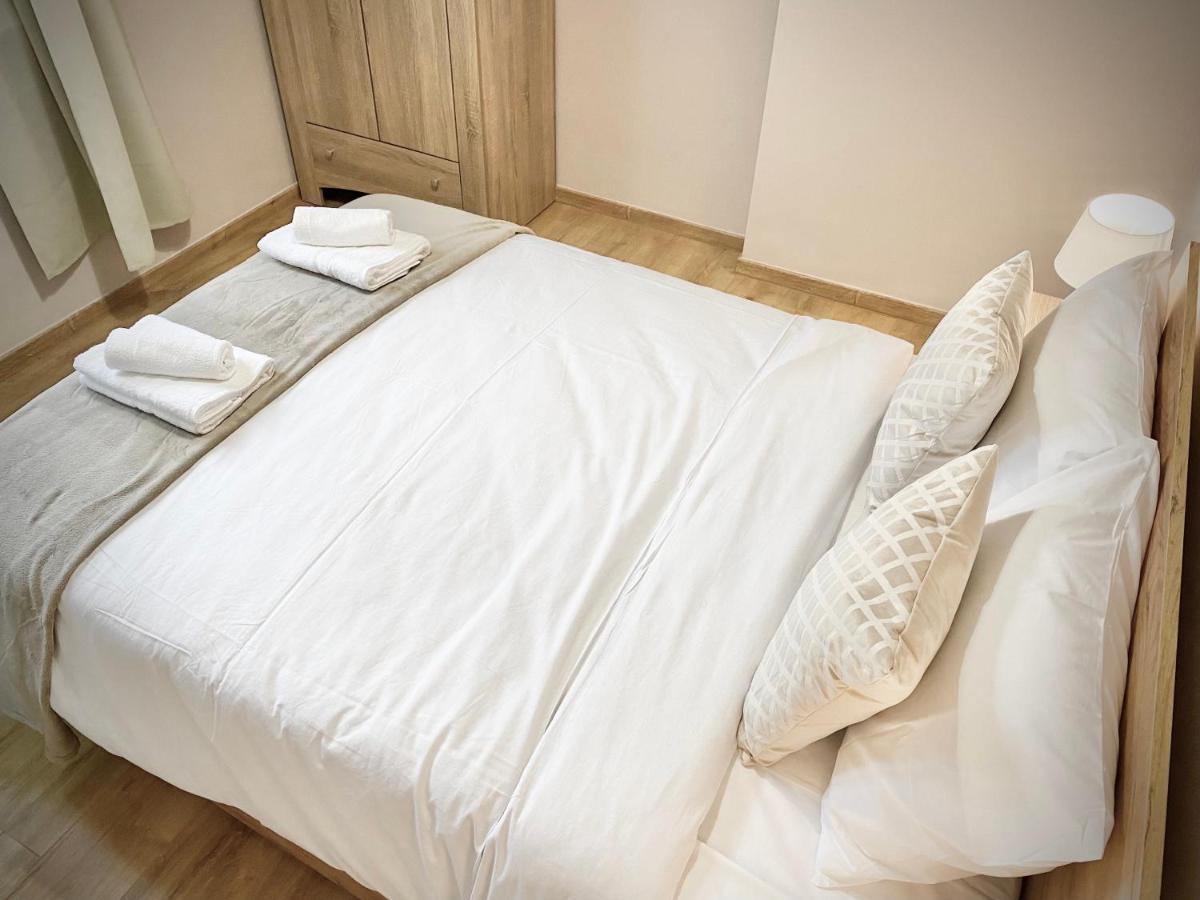 Top Centre Sofia Apartment For 6 Guests Bagian luar foto